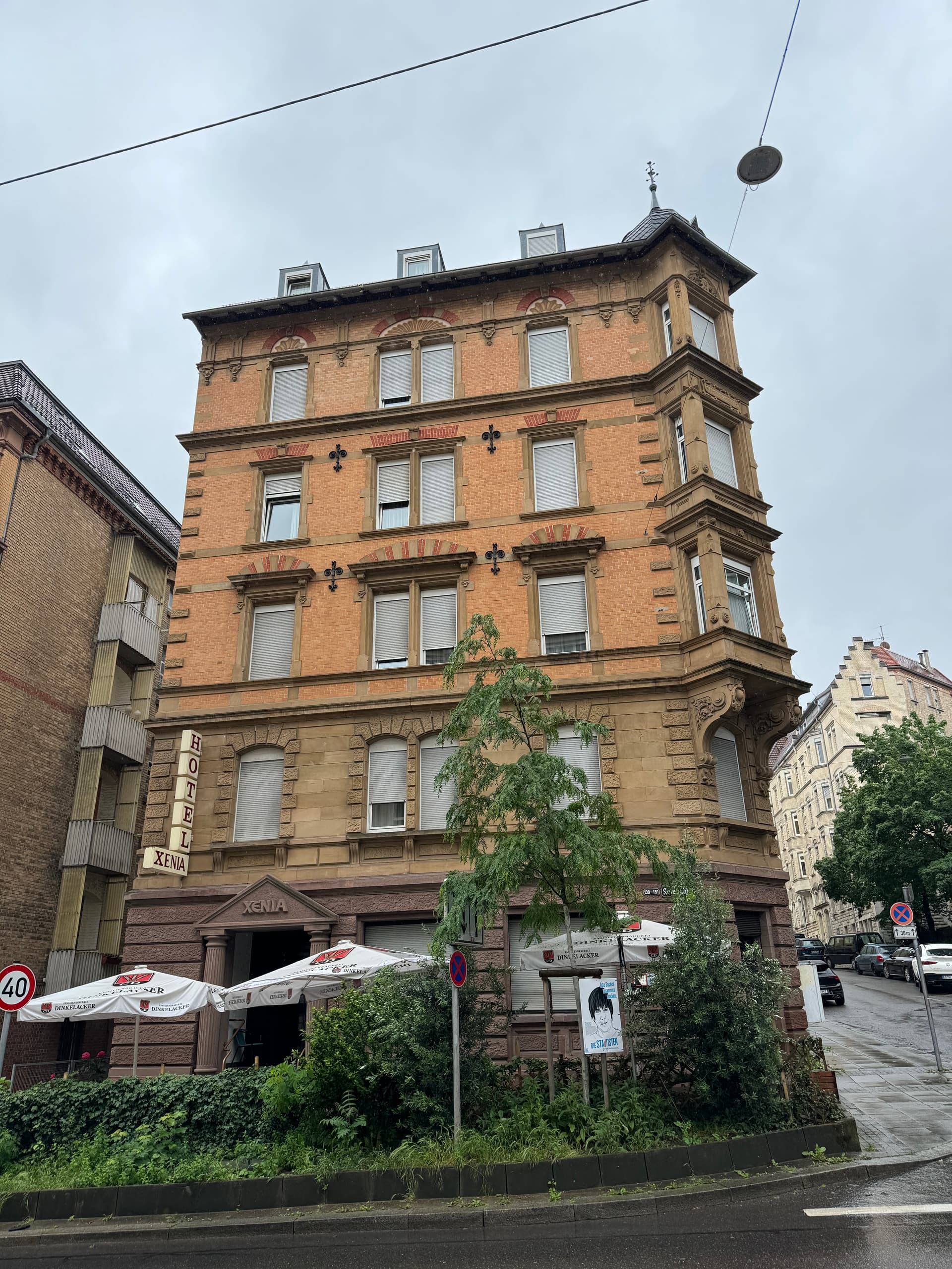 Exklusive Investmentgelegenheit Stilvolles Hotelgebäude mit 5 Wohnungen im Herzen von Stuttgart 2693, Stuttgart, 70197